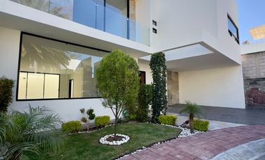 Casa en venta zona excluiva de Pachuca. Ex hacienda La luz. 4 recamaras+ cuarto de servicio