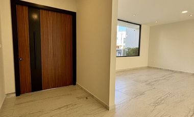 Casa en venta zona excluiva de Pachuca. Ex hacienda La luz. 4 recamaras+ cuarto de servicio