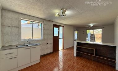 SAN ESTEBAN - ARRIENDA CASA DE DOS PISOS 3D 1B - VILLA LOS OLMOS