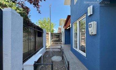 SAN ESTEBAN - ARRIENDA CASA DE DOS PISOS 3D 1B - VILLA LOS OLMOS