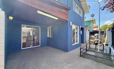 SAN ESTEBAN - ARRIENDA CASA DE DOS PISOS 3D 1B - VILLA LOS OLMOS