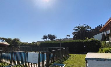 Venta de casa en condominio cerrado en El Tabo