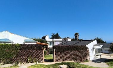 Venta de casa en condominio cerrado en El Tabo