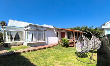 Venta de casa en condominio cerrado en El Tabo