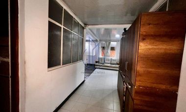 SE VENDE CASA EN EL ESTERO