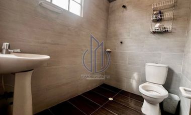 SE VENDE CASA EN EL ESTERO