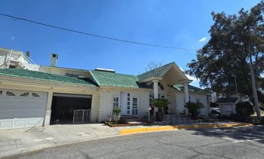 asa en venta CUB DE GOLF, Pachuca. Con 3 habitaciones independientes para renta.