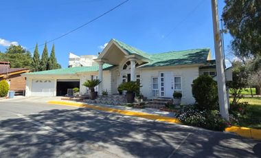 asa en venta CUB DE GOLF, Pachuca. Con 3 habitaciones independientes para renta.