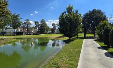 asa en venta CUB DE GOLF, Pachuca. Con 3 habitaciones independientes para renta.