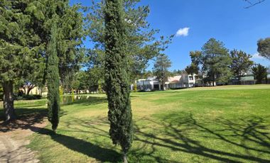 asa en venta CUB DE GOLF, Pachuca. Con 3 habitaciones independientes para renta.