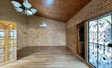 Casa en venta Pachuca, ideal para salón de fiestas, descanzo. Con canchas.