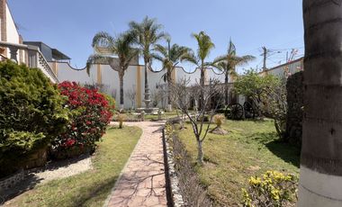 Casa en venta Pachuca, ideal para salón de fiestas, descanzo. Con canchas.