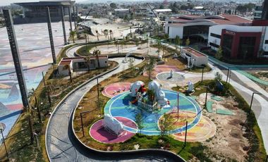 Casa en venta Pachuca, Frente a David bengurion. Fraccionamiento exclusivo y seguro con alberca.