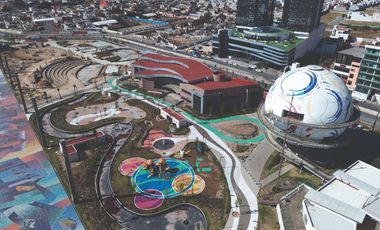 Casa en venta Pachuca, Frente a David bengurion. Fraccionamiento exclusivo y seguro con alberca.