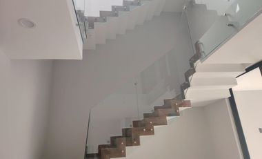 CASA EN VENTA EN SENDEROS DE MONTEVERDE 110 COTO 6A