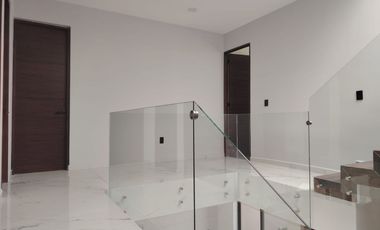 CASA EN VENTA EN SENDEROS DE MONTEVERDE 110 COTO 6A