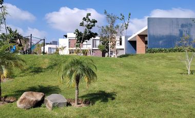 CASA EN VENTA EN SENDEROS DE MONTEVERDE 110 COTO 6A