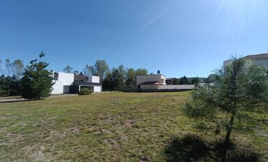 Terreno Exclusivo en Club de Golf La Escondida – Para Construir Tu Proyecto Ideal