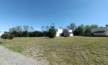 Terreno Exclusivo en Club de Golf La Escondida – Para Construir Tu Proyecto Ideal