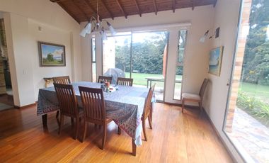 660. CASA CAMPESTRE CAJICÁ