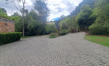 660. CASA CAMPESTRE CAJICÁ