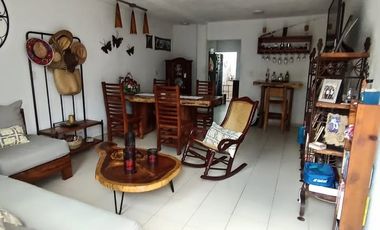 VENDO CASA DE UN NIVEL SOBRE AV EJERCITTO MEXICANO