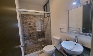 RENTO DEPARTAMENTO AMUEBLADO CERCA DE PLAZA AMERICAS