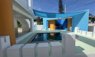 Casa en venta, en esquina, a una cuadra del mar en Telchac Puert