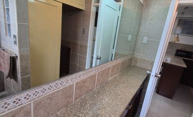 Suite  / Oficina Amoblada en Alquiler en Urdesa Central, en Avenida Principal, 1 Baño, Norte de Guayaquil.