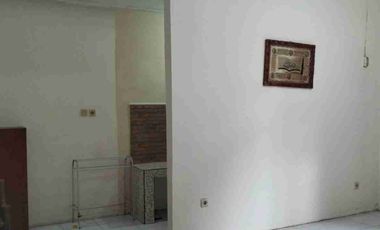 Disewakan Rumah Luas BCC