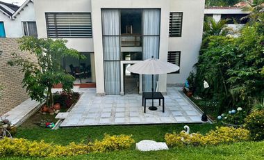 CASA EN VENTA – LA FRANCIA (Frente a Santorini)