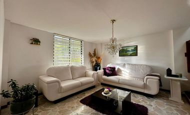 CASA EN VENTA – LA FRANCIA (Frente a Santorini)