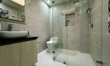 CASA EN VENTA – LA FRANCIA (Frente a Santorini)