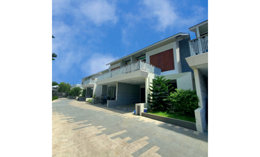 Dijual Rumah Mewah Fully Furnished Dalam Cluster Elit di Kawasan Geuceu Iniem Kota Banda Aceh