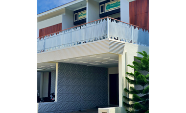 Dijual Rumah Mewah Fully Furnished Dalam Cluster Elit di Kawasan Geuceu Iniem Kota Banda Aceh