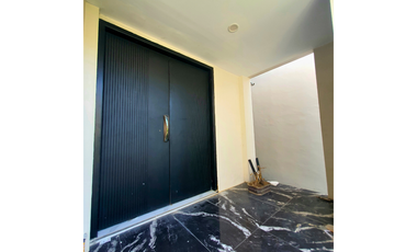 Dijual Rumah Mewah Fully Furnished Dalam Cluster Elit di Kawasan Geuceu Iniem Kota Banda Aceh