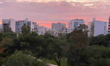 LINDO DEPARTAMENTO FRENTE A PARQUE CON BUENOS ACABADOS