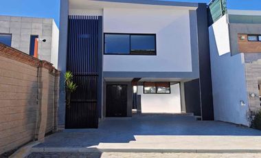 Residencia en venta en Parque Santiago Zona Azul, Entrega Inmediata