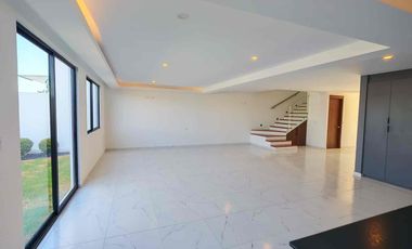 Residencia en venta en Parque Santiago Zona Azul, Entrega Inmediata