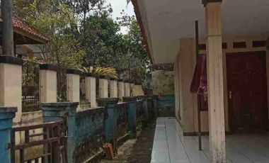 Rumah 257 m, Dekat Mesjid Wisata Religi Endan Andansih 250 m, Darangdan, Purwakarta.