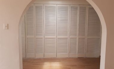 🏡 HERMOSA CASA SEMI REMODELADA CON AMPLIOS ESPACIOS Y EXCELENTE ILUMINACIÓN