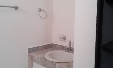 🏡 HERMOSA CASA SEMI REMODELADA CON AMPLIOS ESPACIOS Y EXCELENTE ILUMINACIÓN