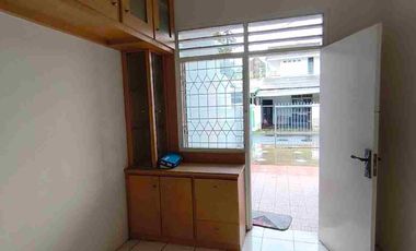 Di jual/sewa rumah 1 lantai siap huni di perumahan meruya indah jakarta barat