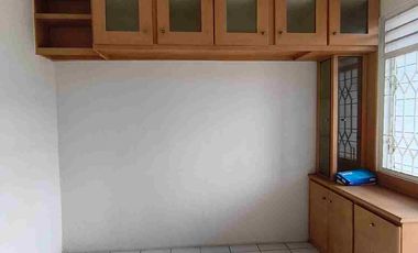 Di jual/sewa rumah 1 lantai siap huni di perumahan meruya indah jakarta barat