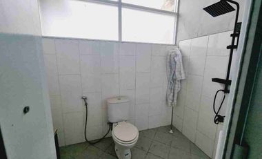 hunian modern dalam town house cluster dekat UNS dan RS Moewardi