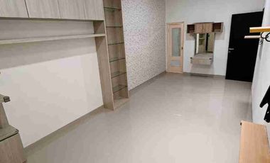 Disewakan Rumah 2 lantai Babatan Pantai Surabaya