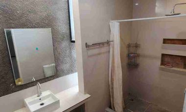 Disewakan Rumah 2 lantai Babatan Pantai Surabaya