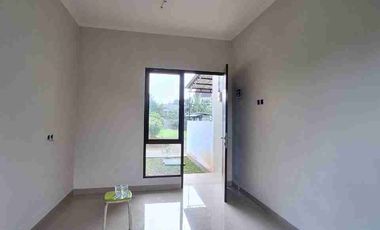 Rumah 2 Lt Modern Minimalis Siap Huni dekat BSD Harga Ekonomis