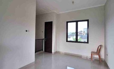 Rumah 2 Lt Modern Minimalis Siap Huni dekat BSD Harga Ekonomis