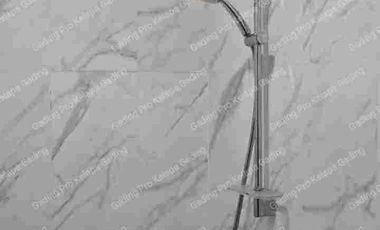 disewakan rumah bagus rapi 2lt area Pulomas row 1,5 mobil